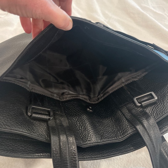 Vince Camuto Surbo bag - Picture 3 of 11